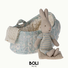 Cargar imagen en el visor de la galería, Rabbit in carry cot
