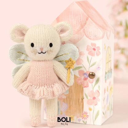 Tiny Lily the fairy
