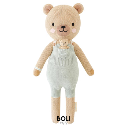 Alexander the honey bear
