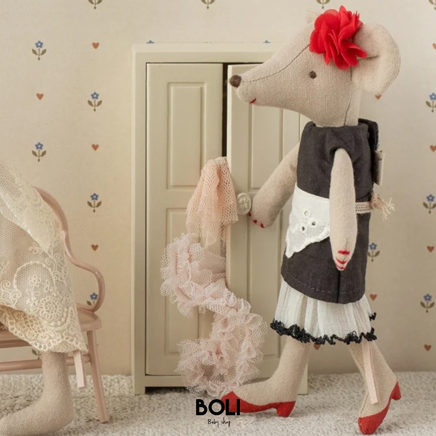 Beautician mouse, Mum