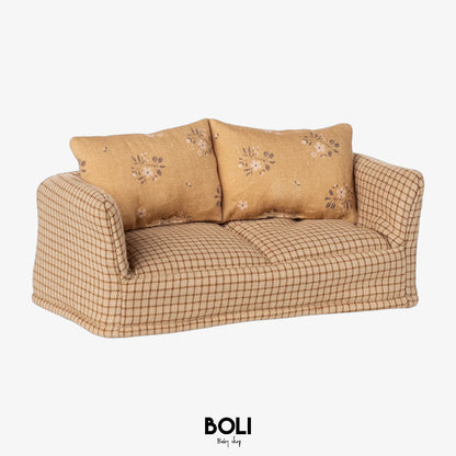 Couch Mouse Mable