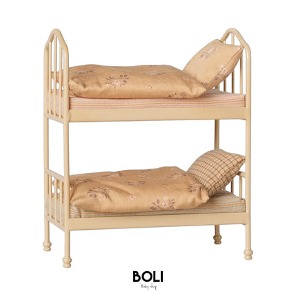 Bunk bed, Mouse