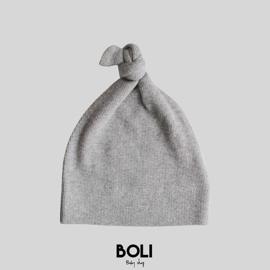 Knotted gown + beanie Gray
